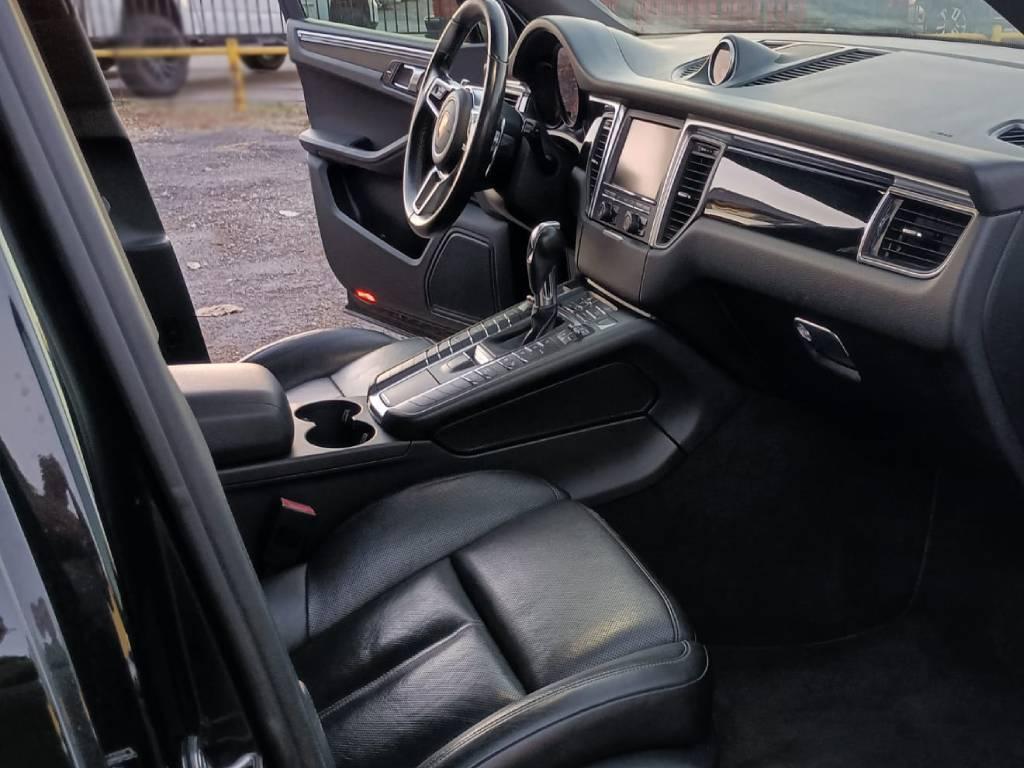 2015 Porsche Macan