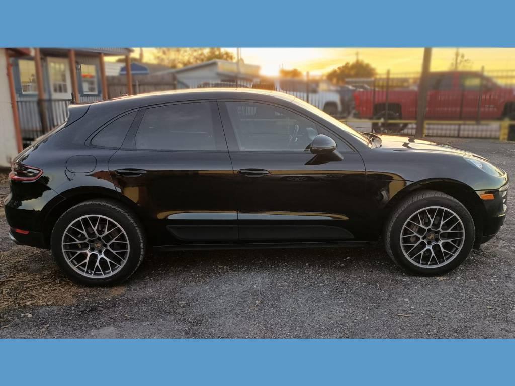 2015 Porsche Macan