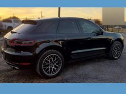 2015 Porsche Macan