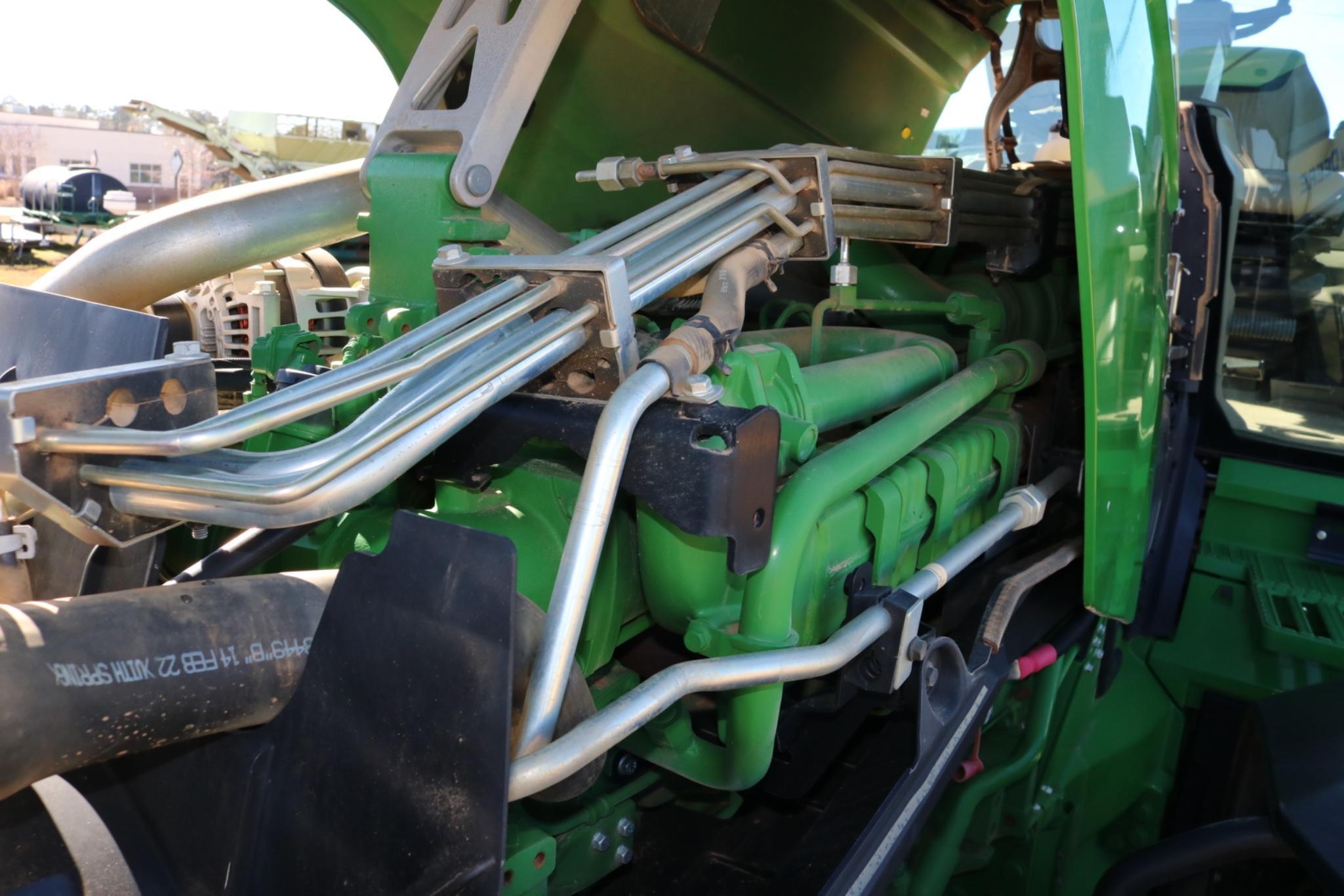 2022 John Deere 8R 370