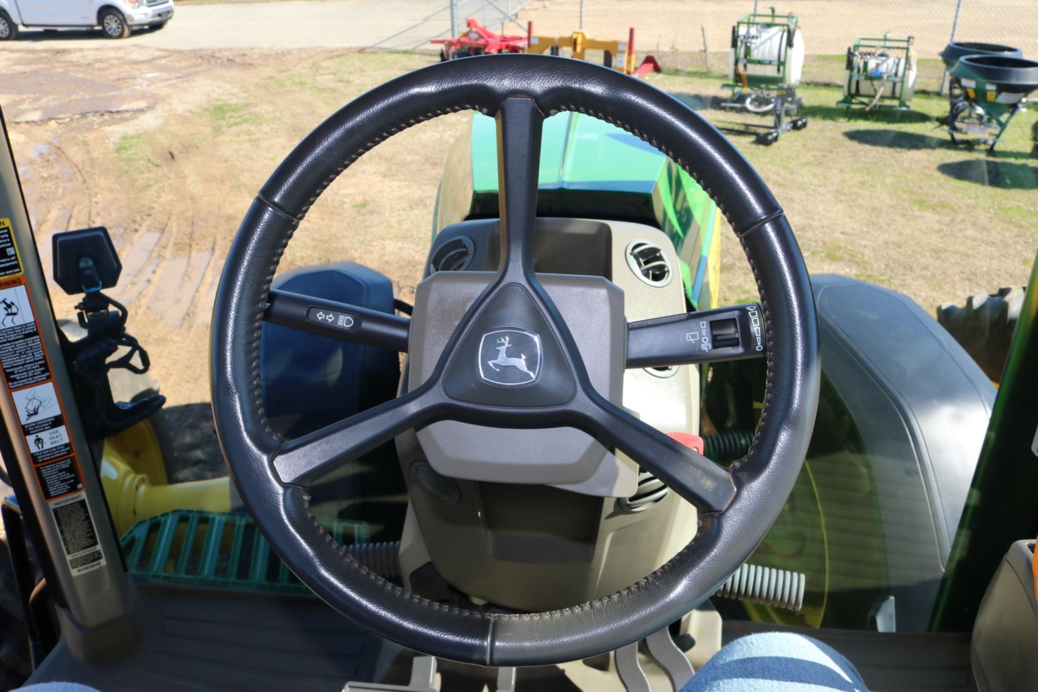 2022 John Deere 8R 370
