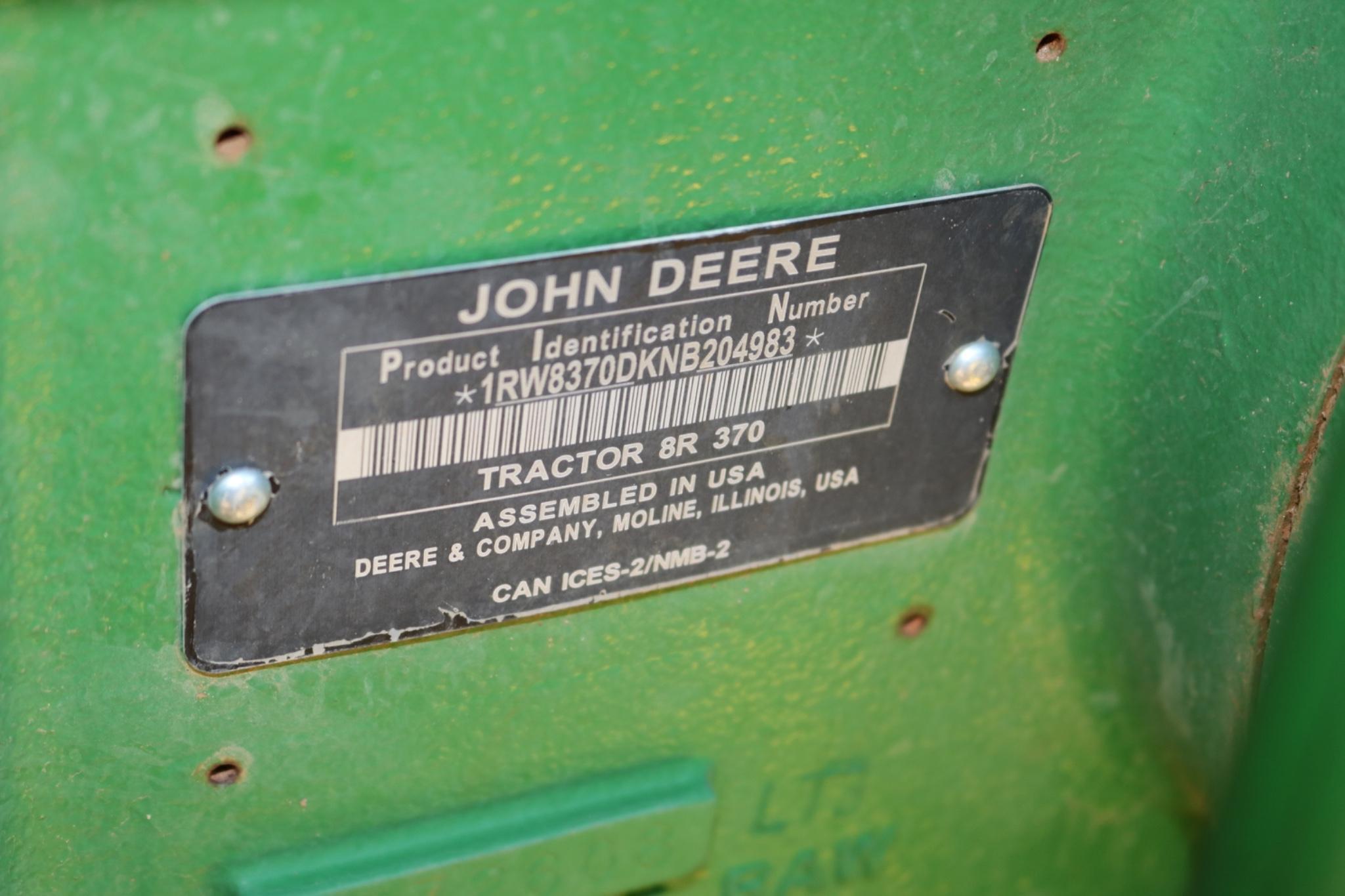 2022 John Deere 8R 370