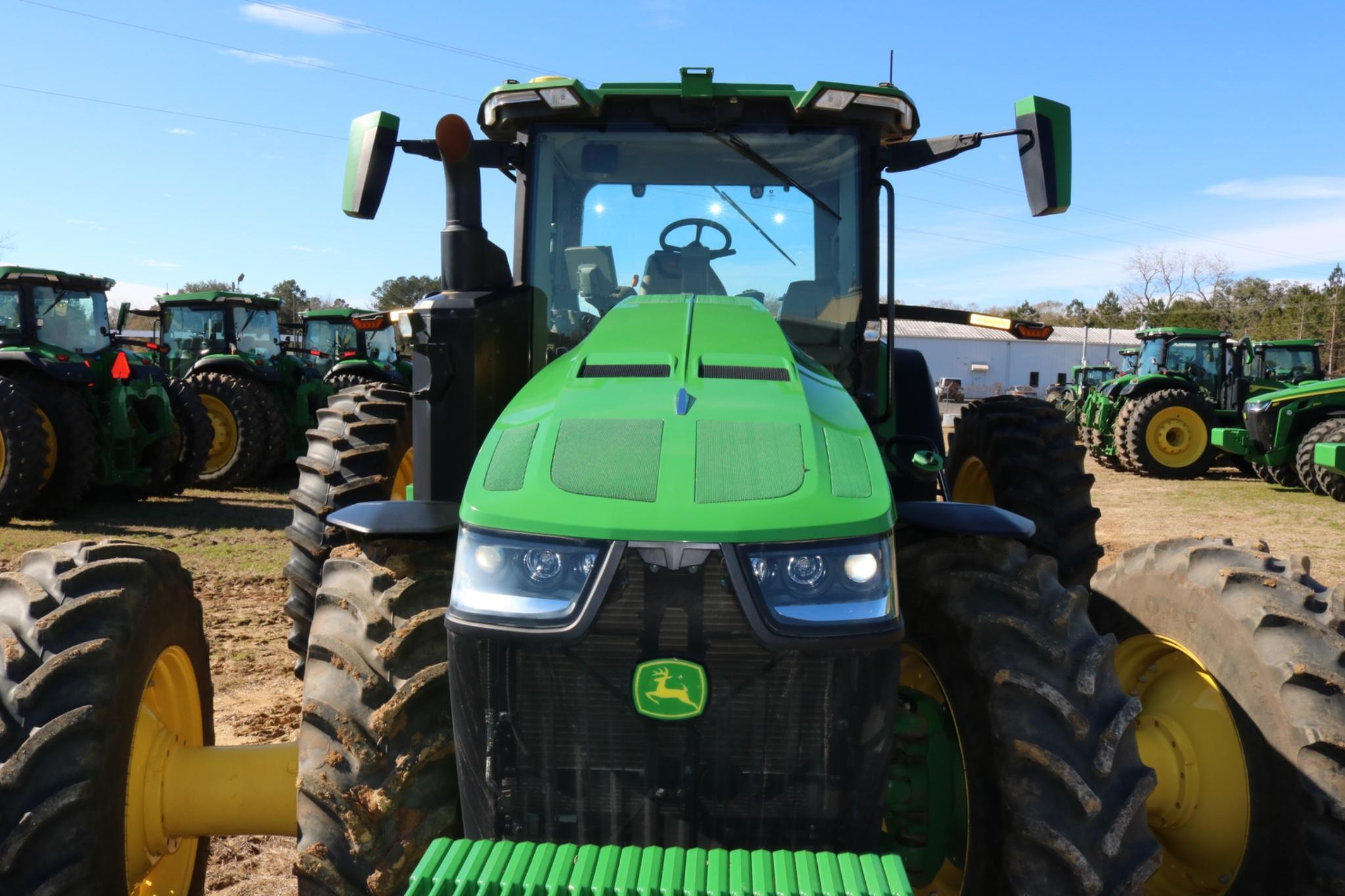 2022 John Deere 8R 370