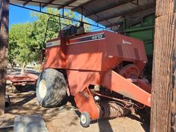 Hesston 4910 Baler