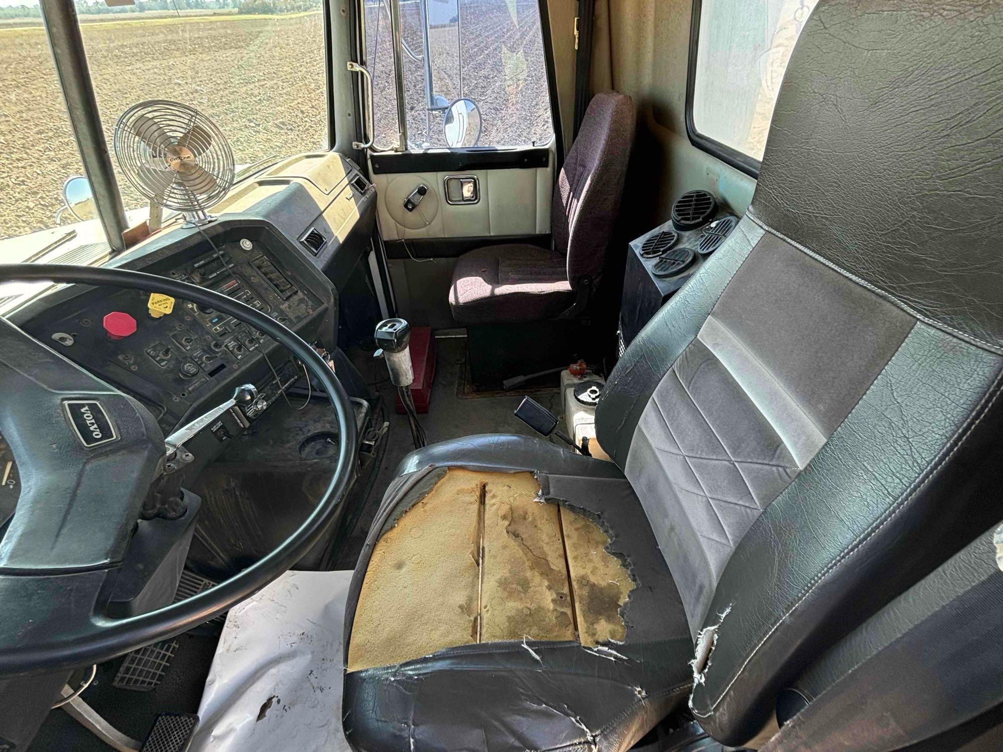 1996 Volvo Day Cab