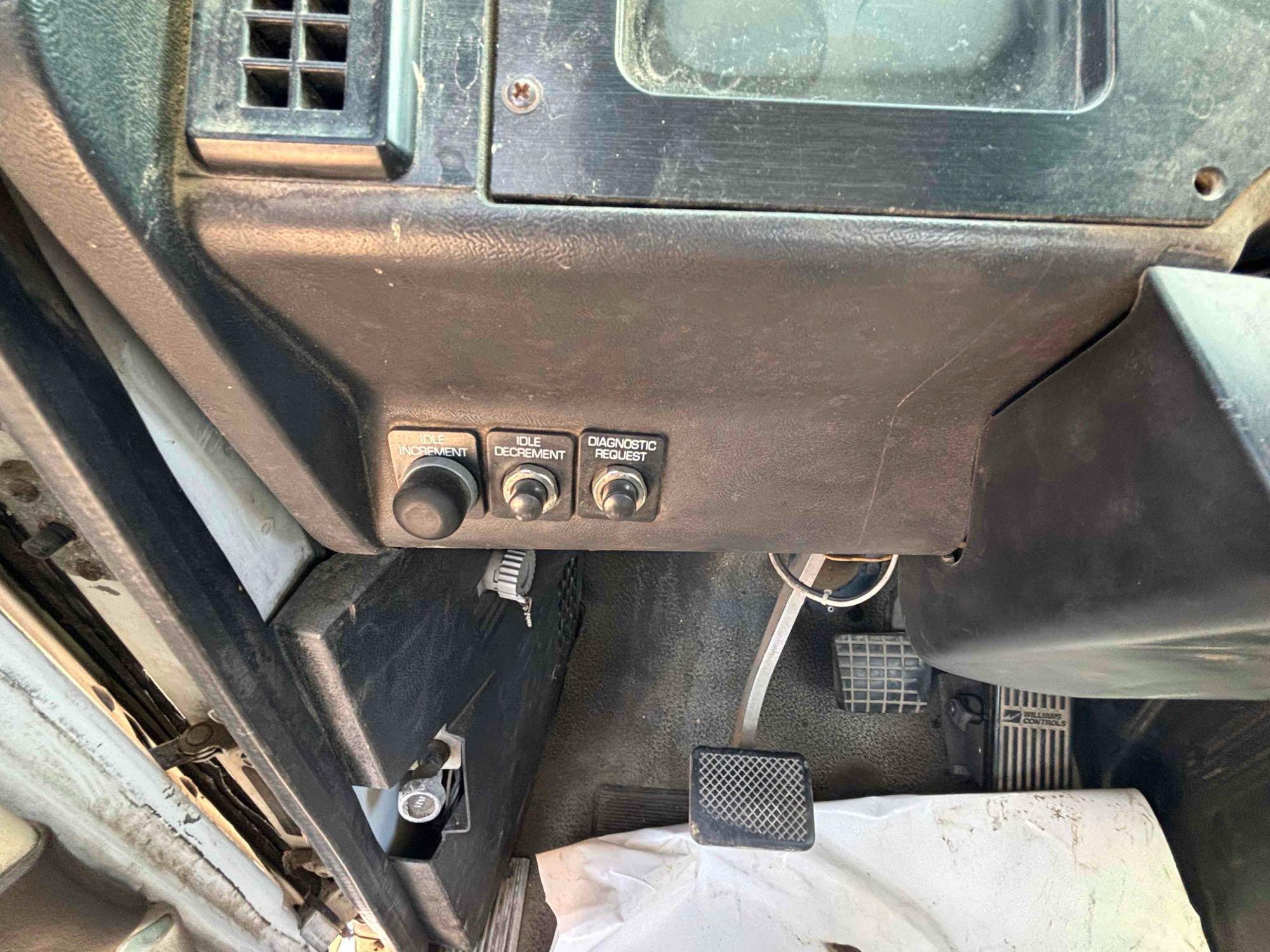 1996 Volvo Day Cab