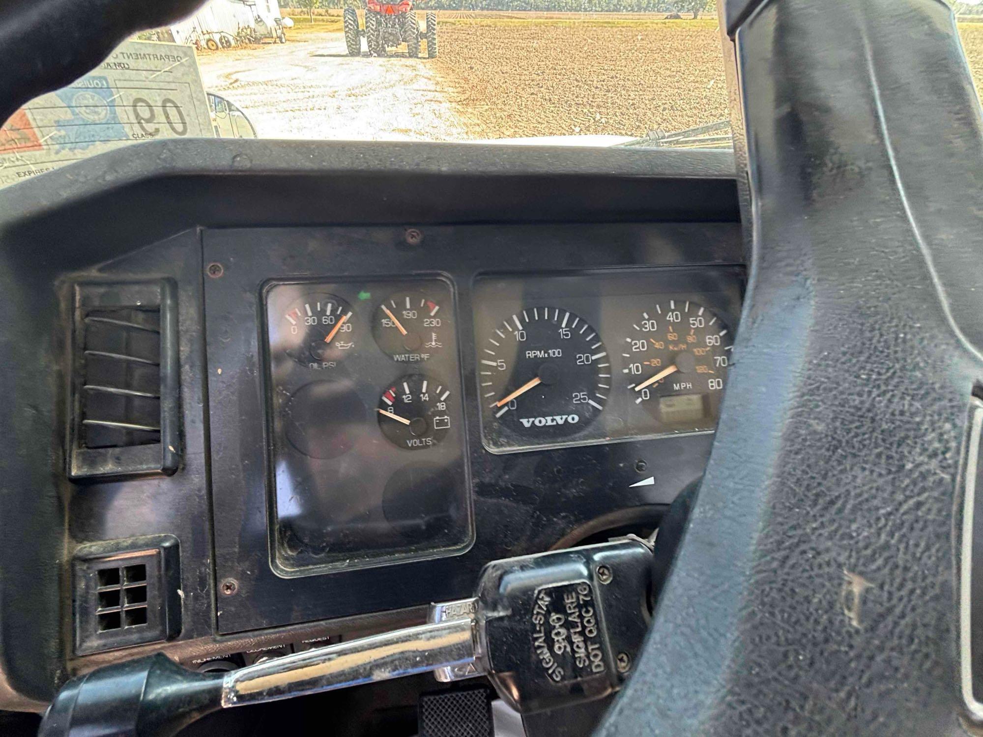 1996 Volvo Day Cab