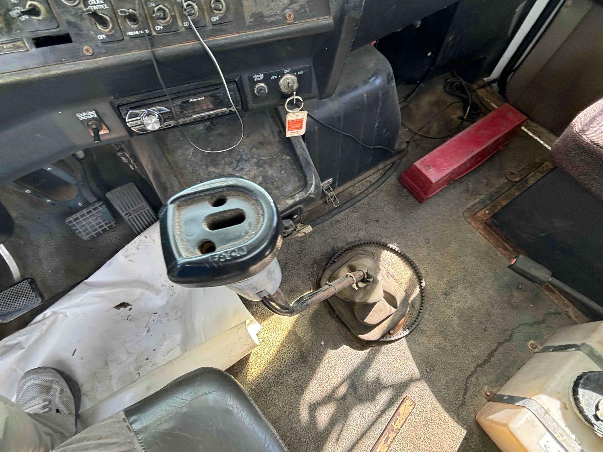 1996 Volvo Day Cab