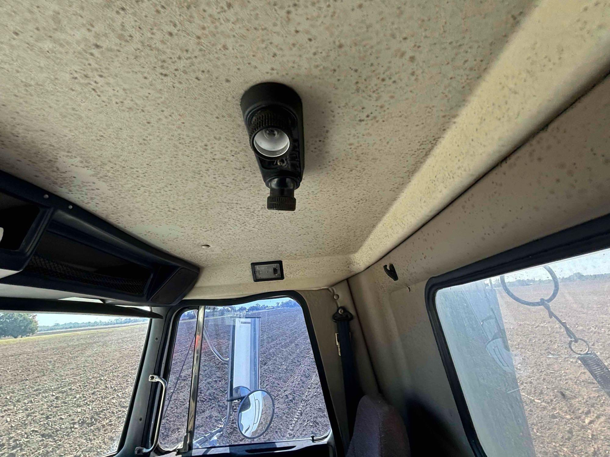 1996 Volvo Day Cab