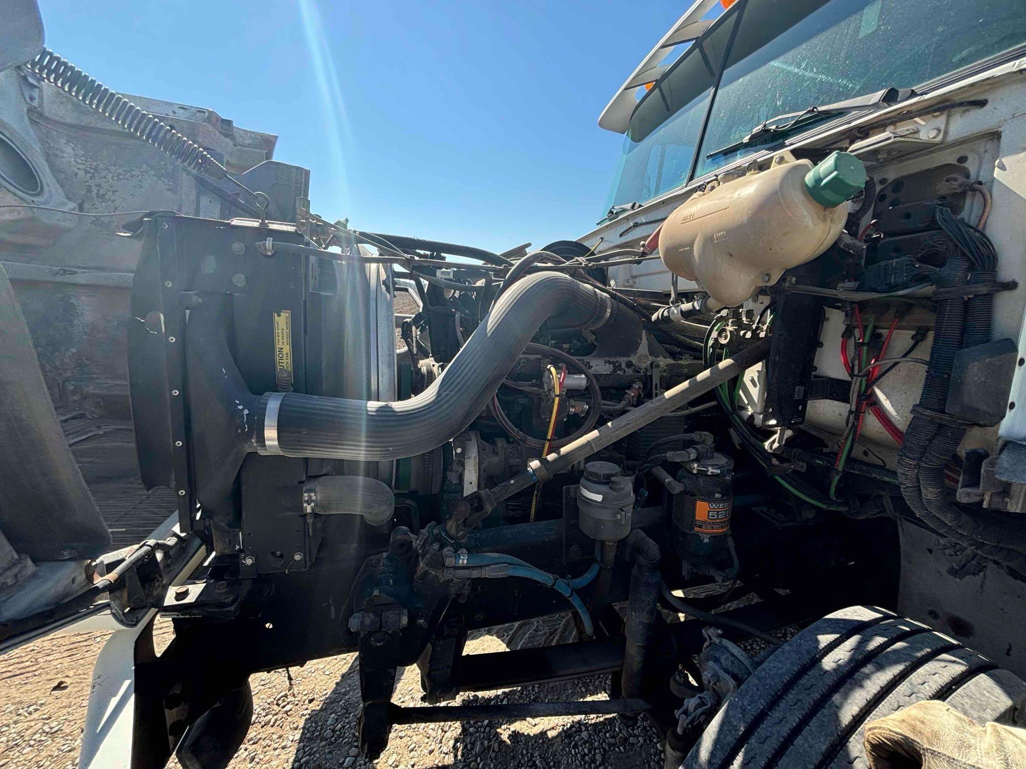 1996 Volvo Day Cab