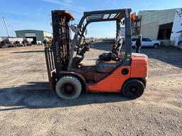 Toyota Three Stage Forklift with side shift