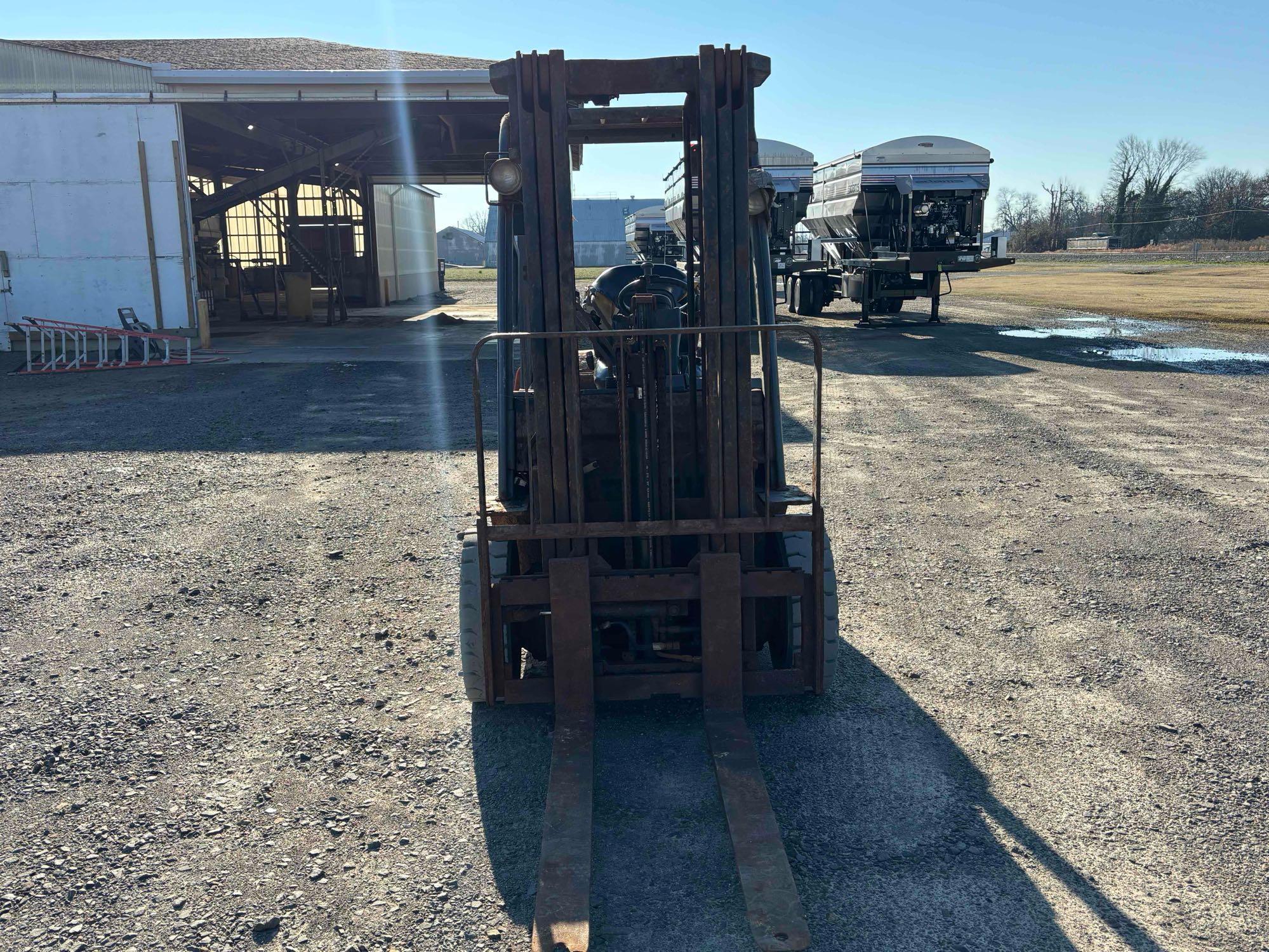 Toyota Three Stage Forklift with side shift