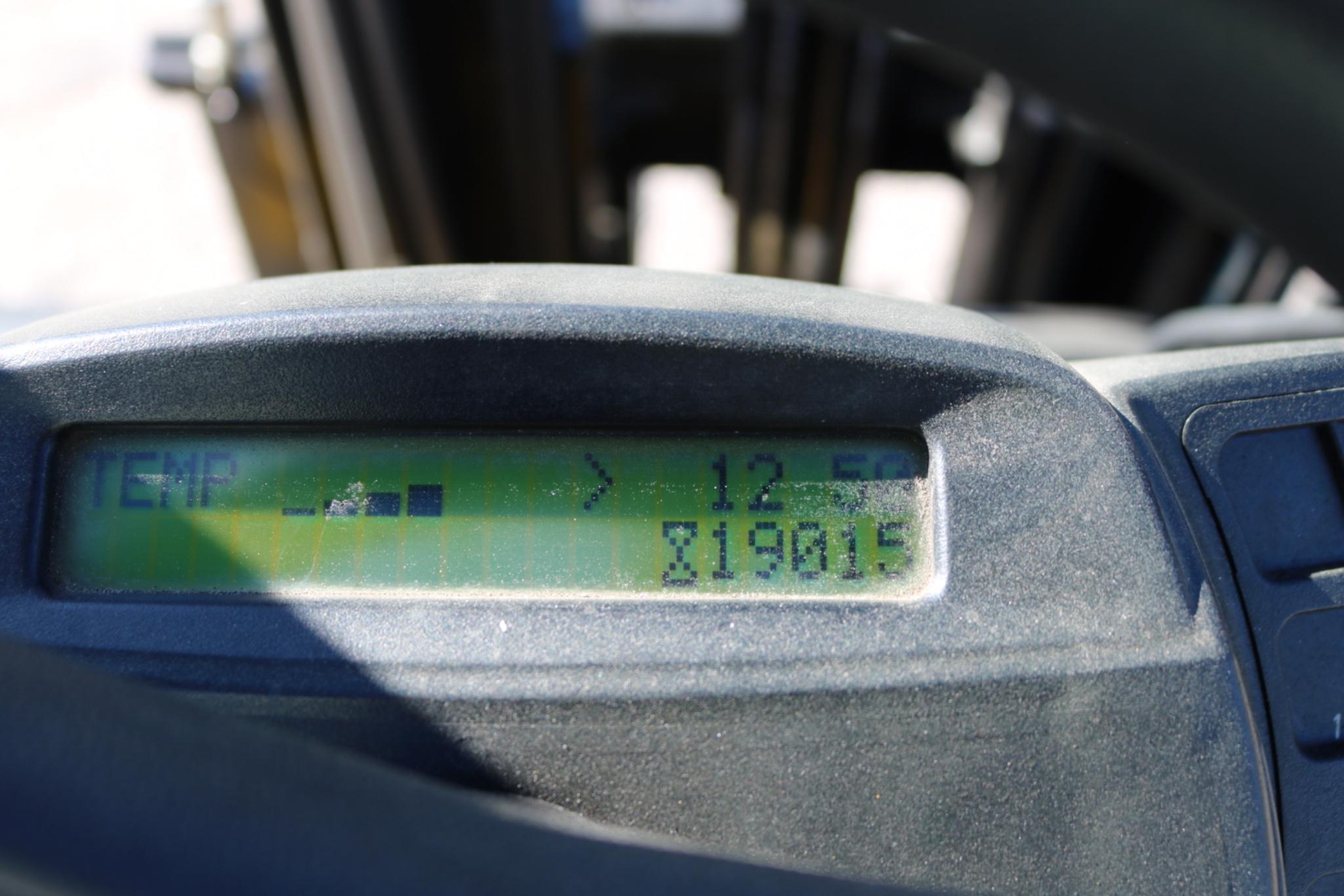 Yale 3500lbs 3 stage Forklift