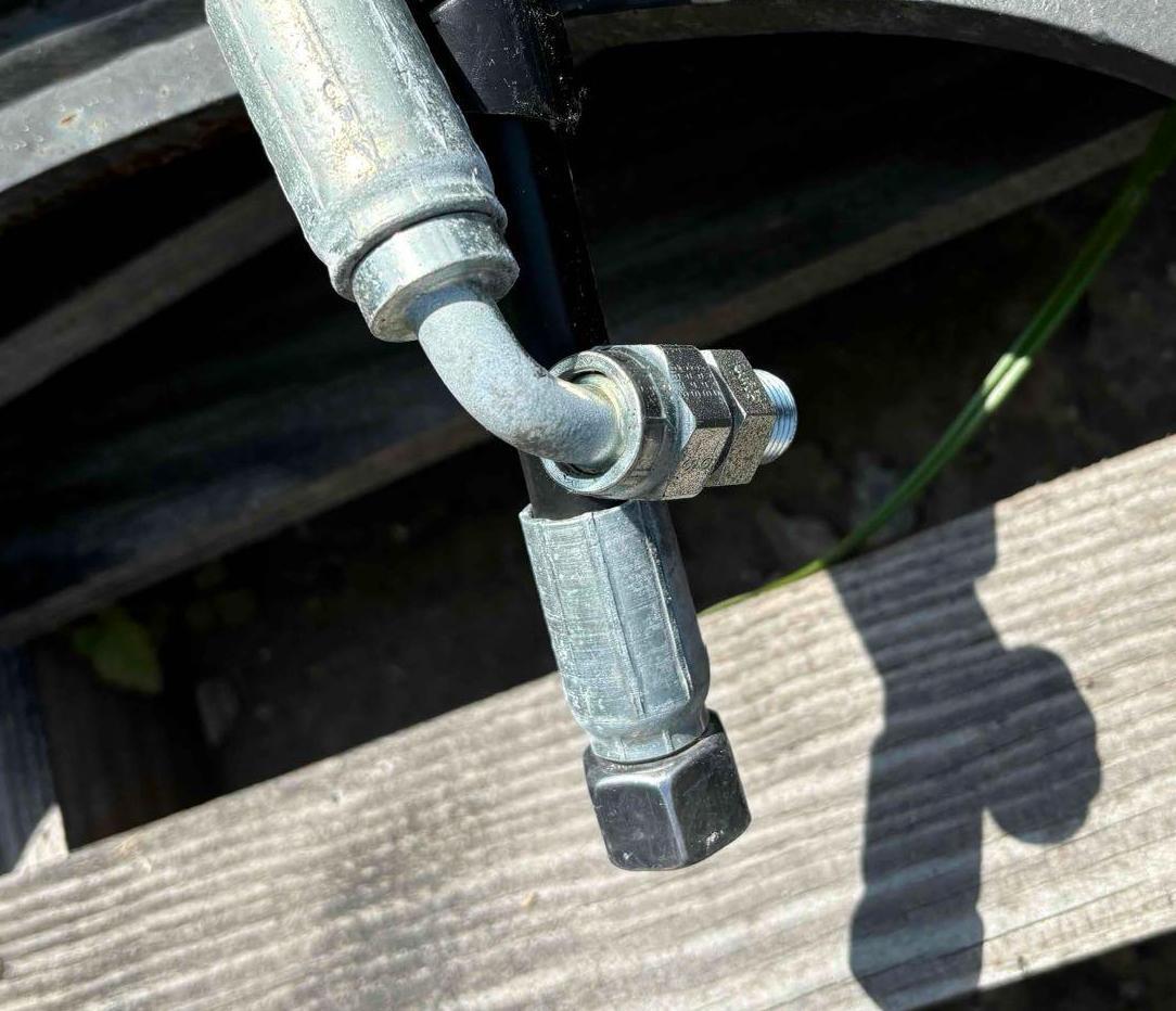 Sany SY50 MP Hydraulic Thumb