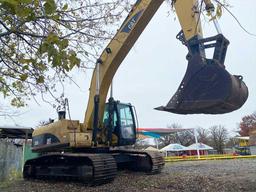 Caterpillar 325C Excavator
