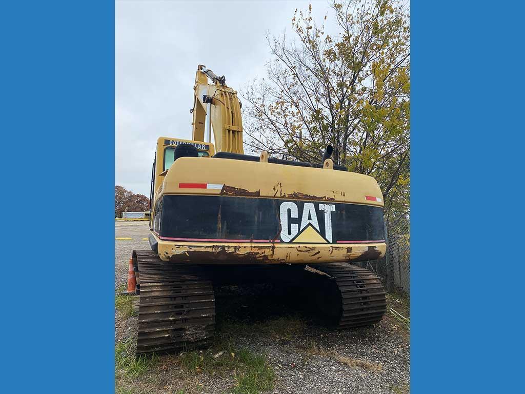Caterpillar 325C Excavator