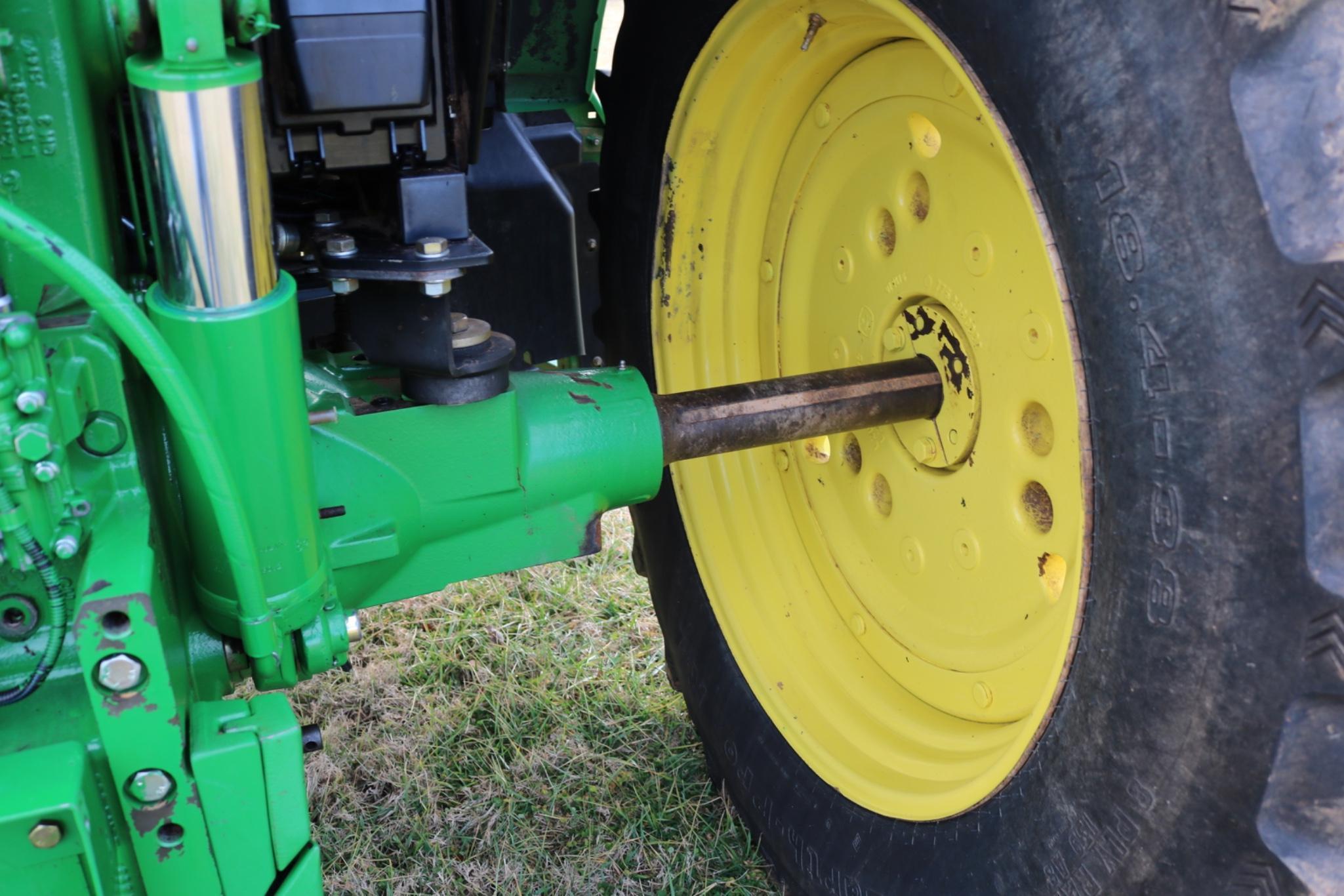2015 John Deere 6115M