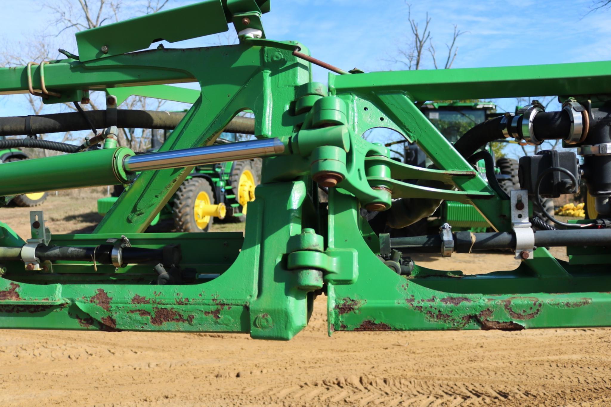 2016 John Deere R4030 Self Propelled Sprayer