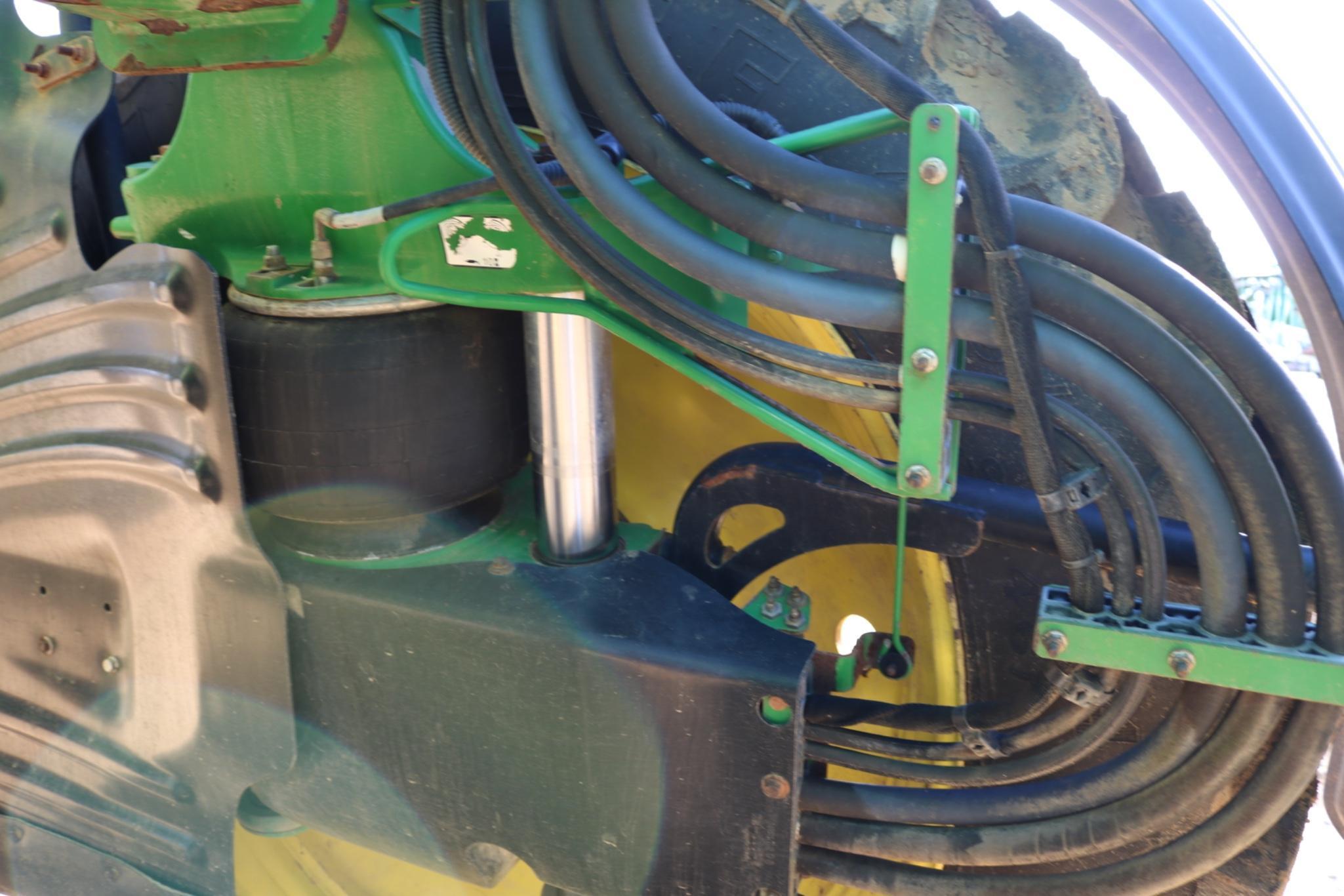 2016 John Deere R4030 Self Propelled Sprayer