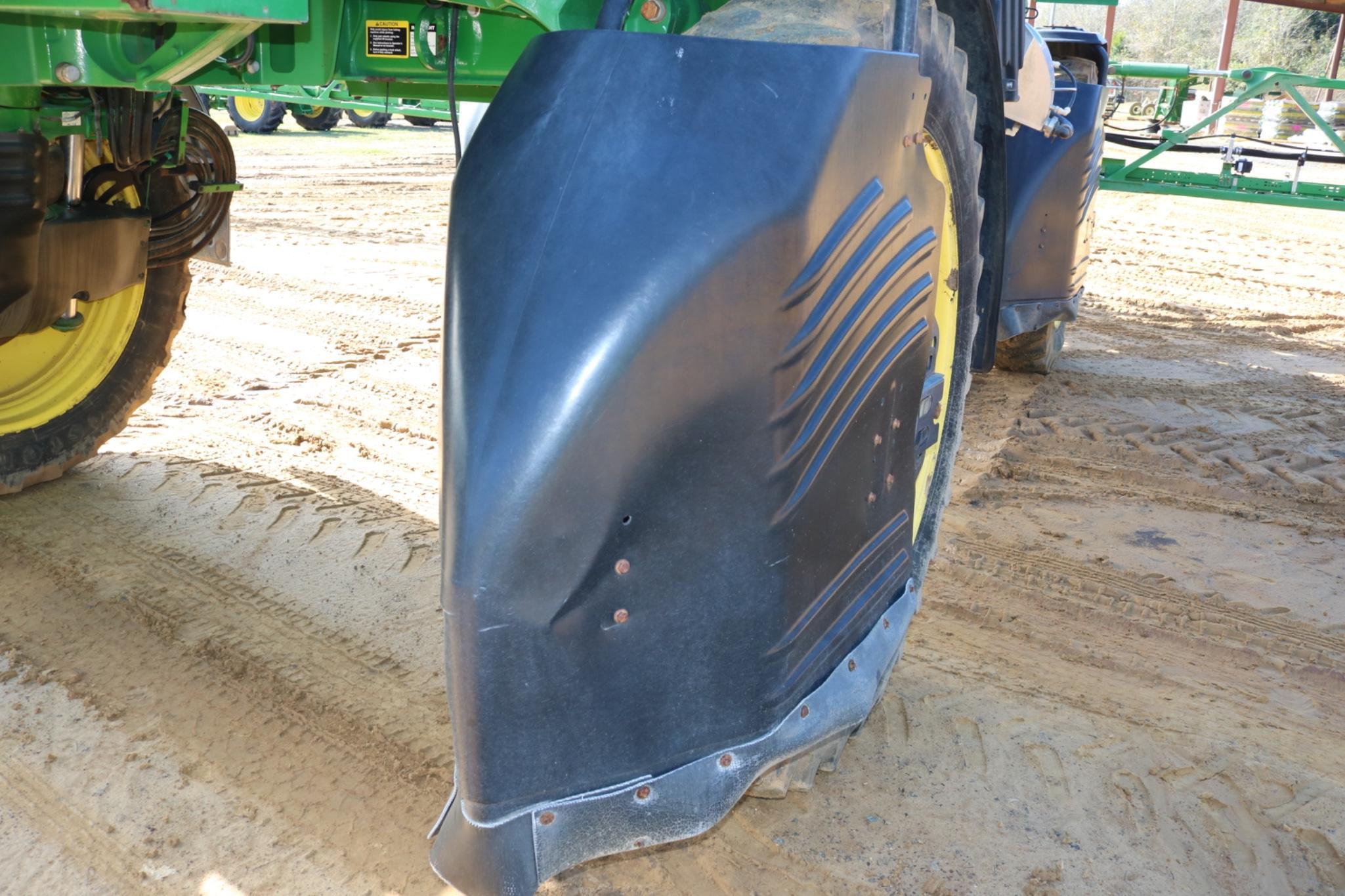 2016 John Deere R4030 Self Propelled Sprayer