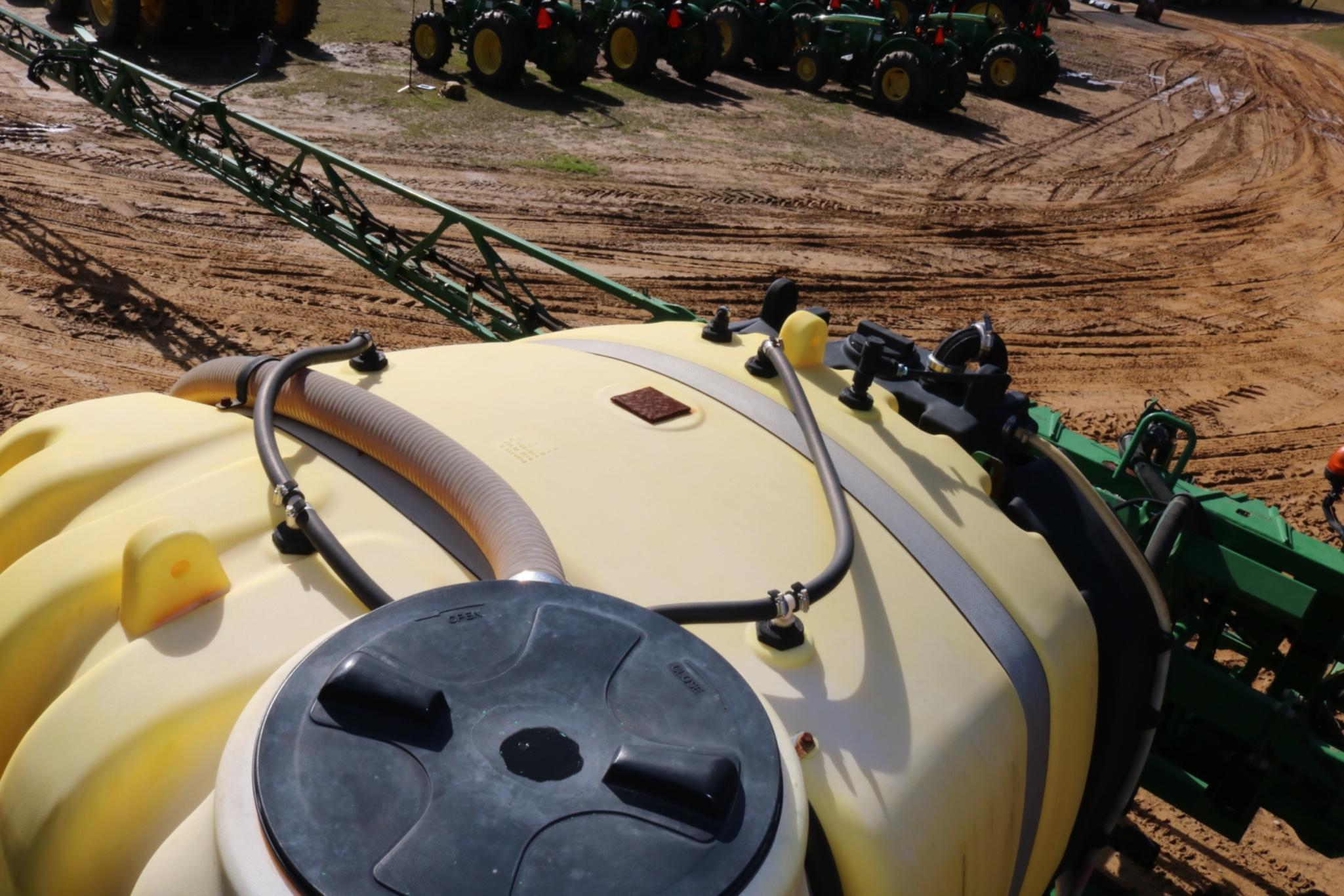 2016 John Deere R4030 Self Propelled Sprayer