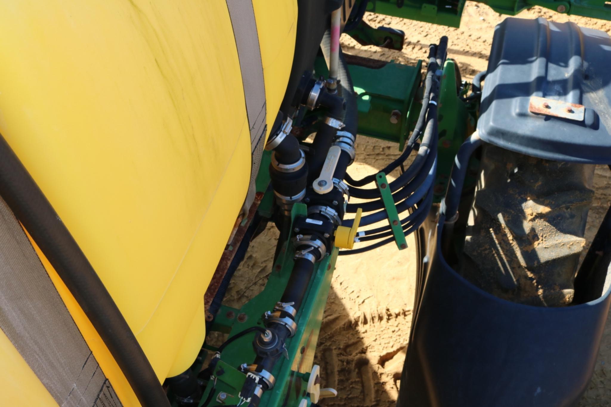 2016 John Deere R4030 Self Propelled Sprayer