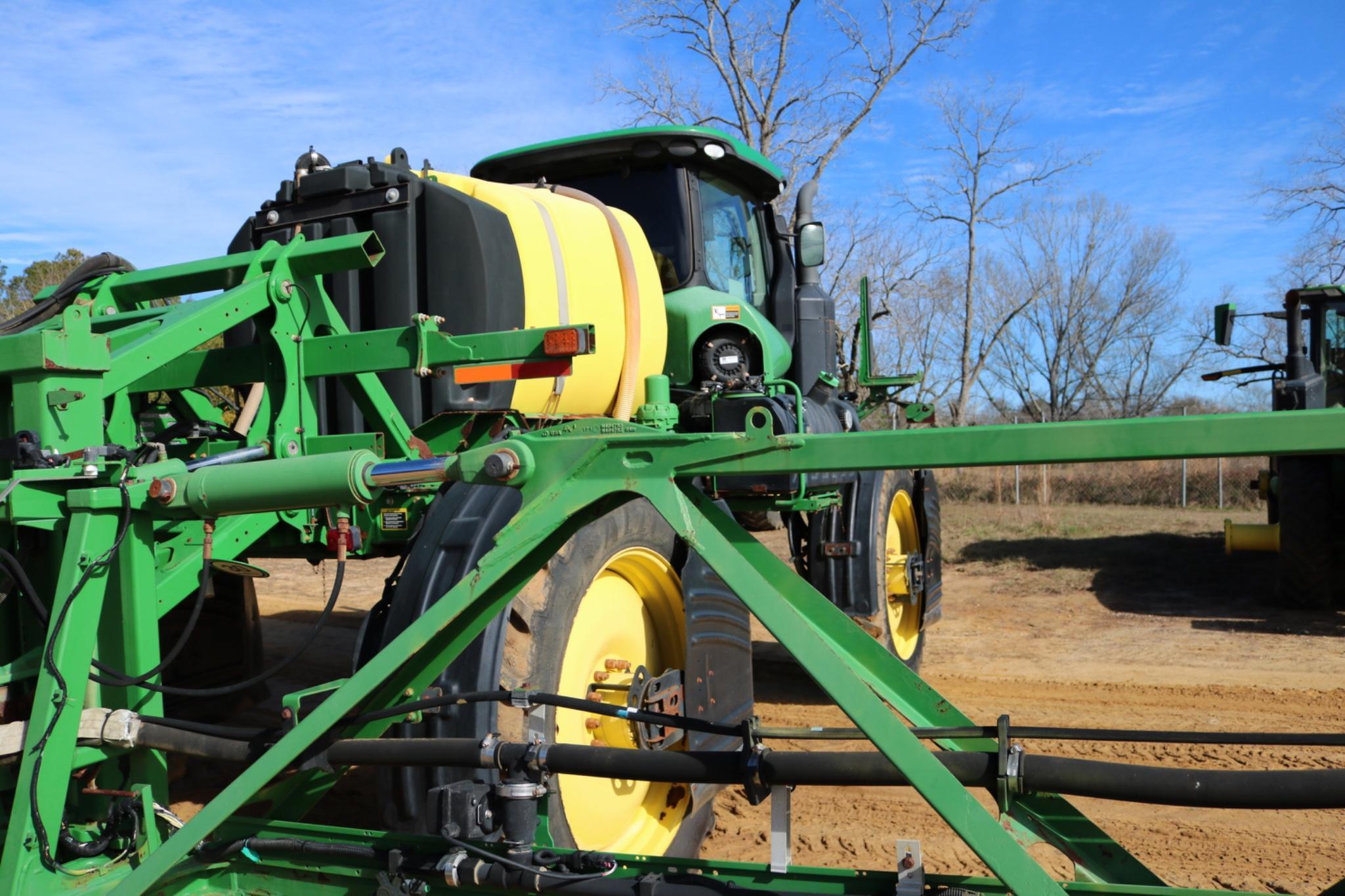 2016 John Deere R4030 Self Propelled Sprayer