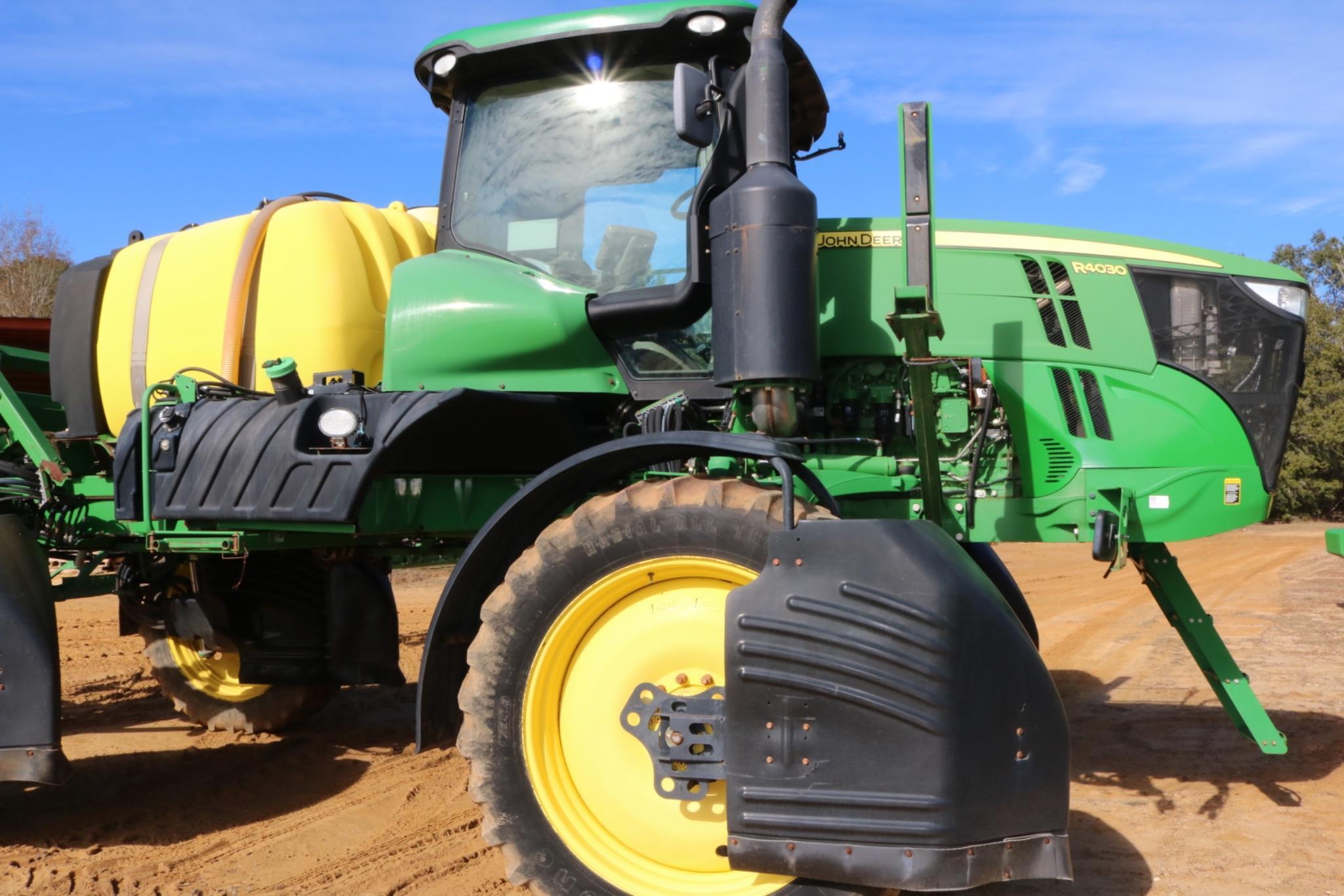 2016 John Deere R4030 Self Propelled Sprayer