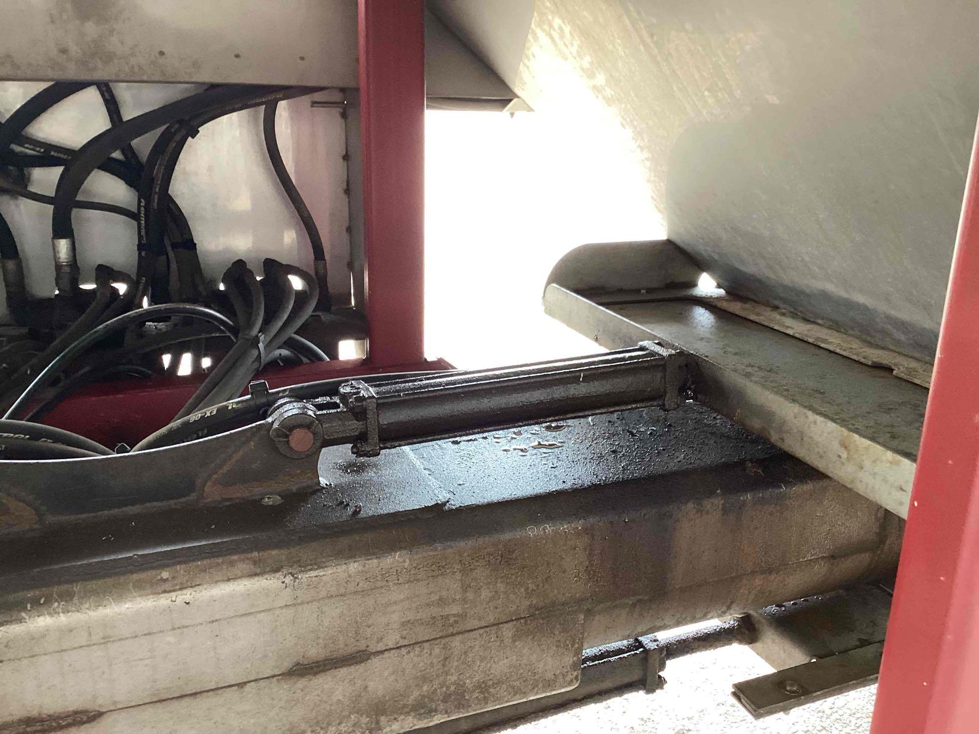 2013 Hays LT1 Tender Trailer
