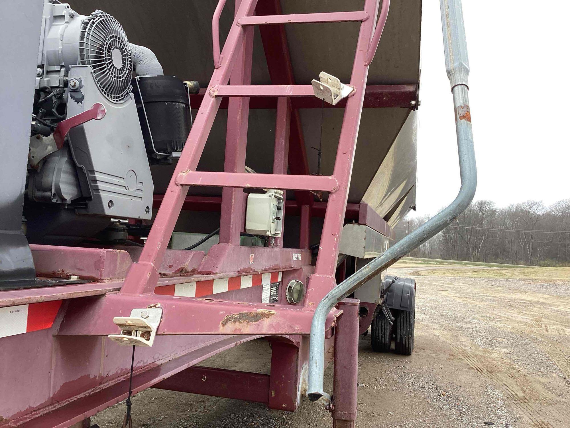 2013 Hays LT1 Tender Trailer
