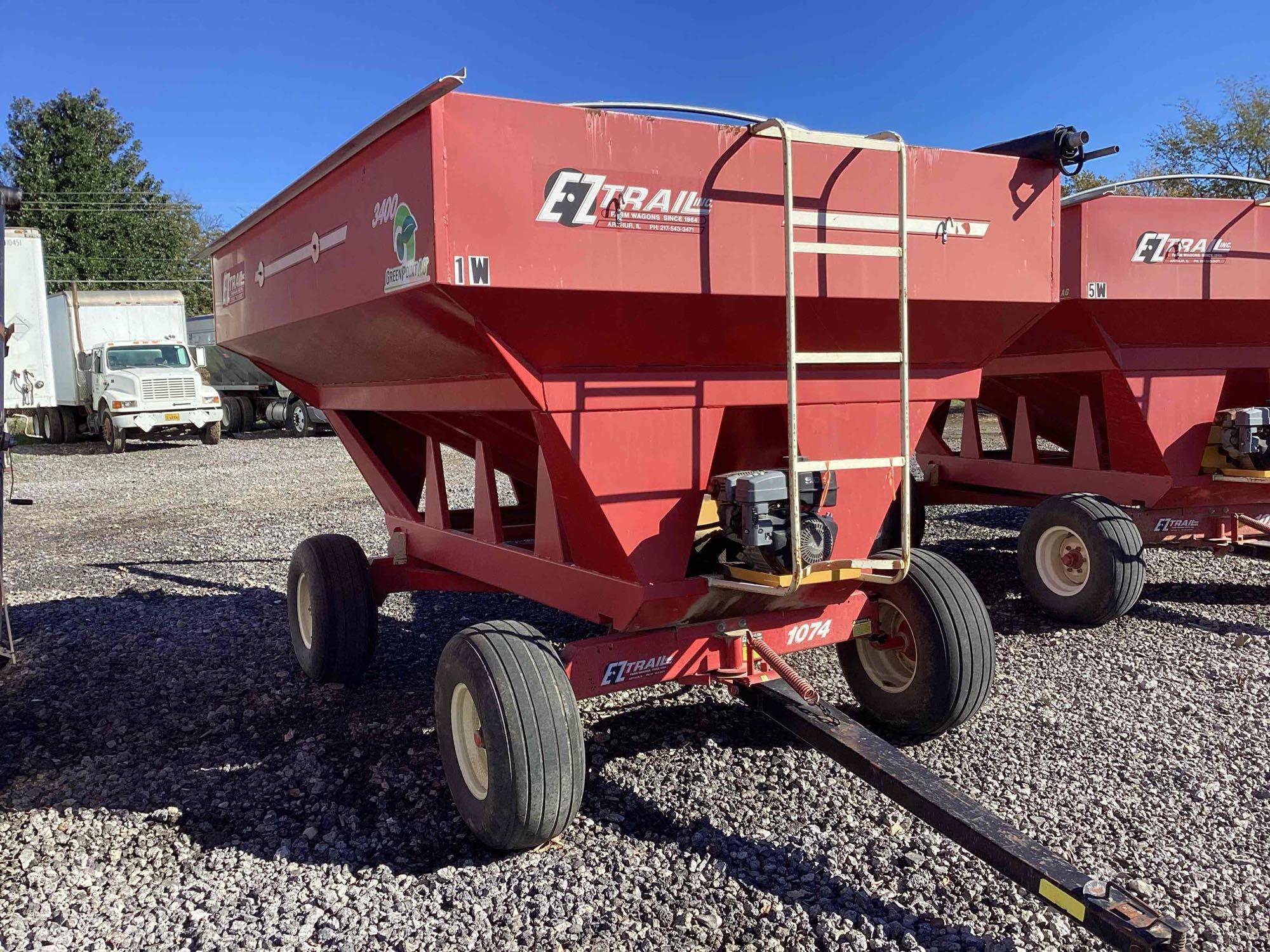 E-Z Trail 3400 Gravity Wagon with Honda EX27 9HP Gas Engine