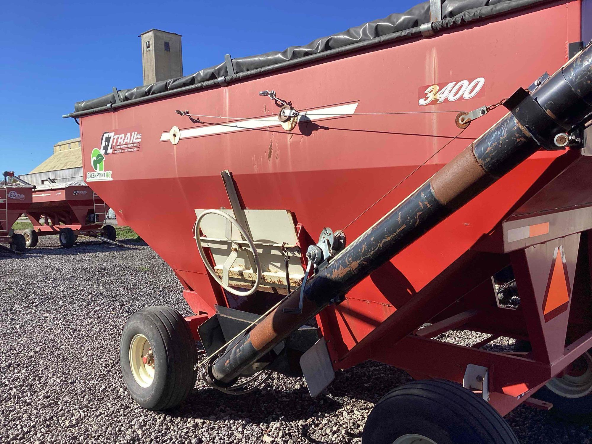 E-Z Trail 3400 Gravity Wagon with Honda EX27 9HP Gas Engine