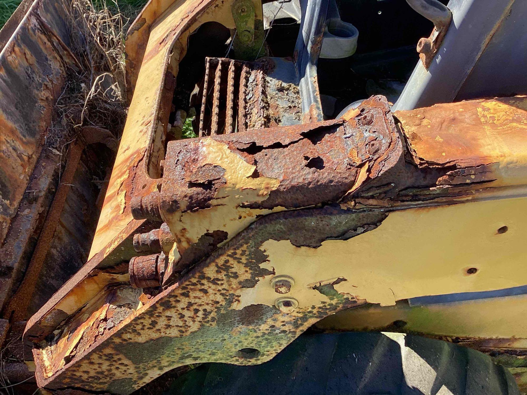Cat 242D Skid Steer Loader - Inoperable/For Parts Only/ No Engine