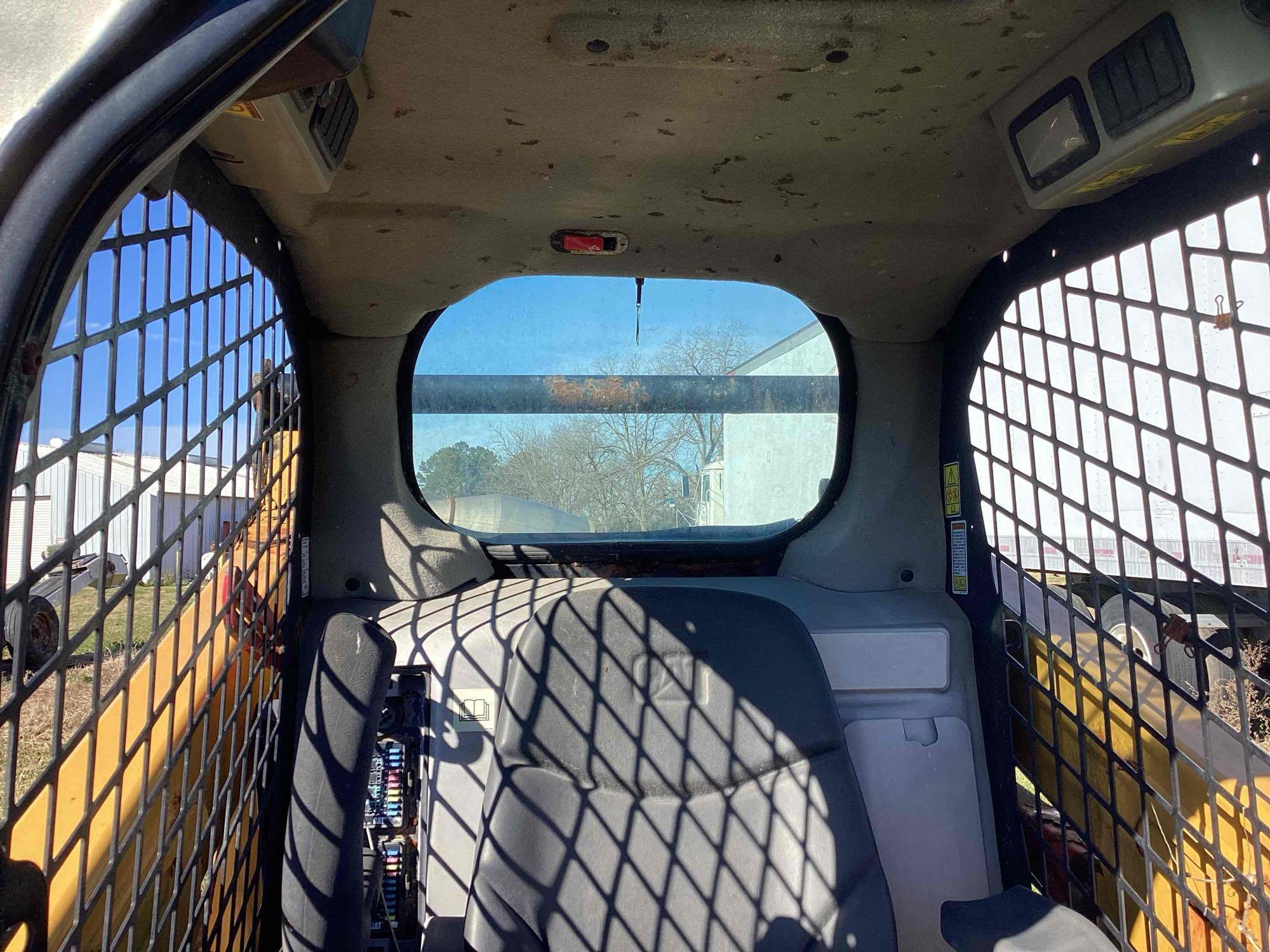 Cat 242D Skid Steer Loader - Inoperable/For Parts Only/ No Engine