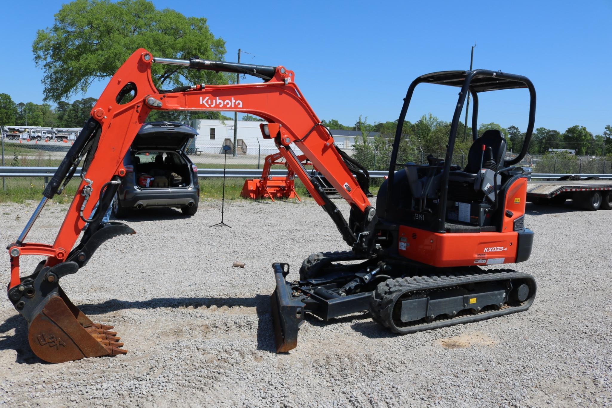 2023 Kubota KX033-4 Mini Excavator  Only 98 Hours