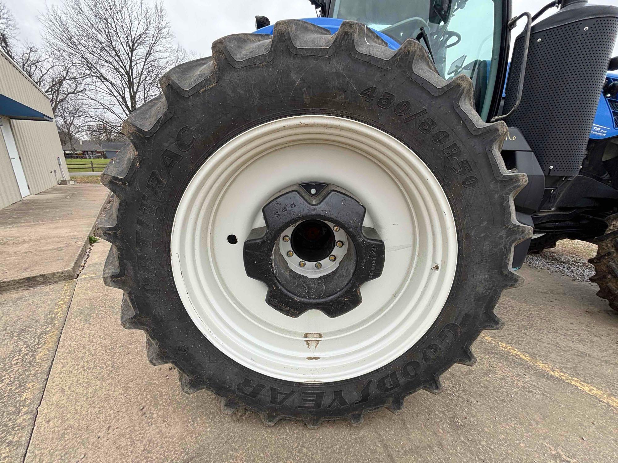 2023 New Holland T8.410 PowerShift  GPS Ready, Ultra Low Hours, Fully Loaded!
