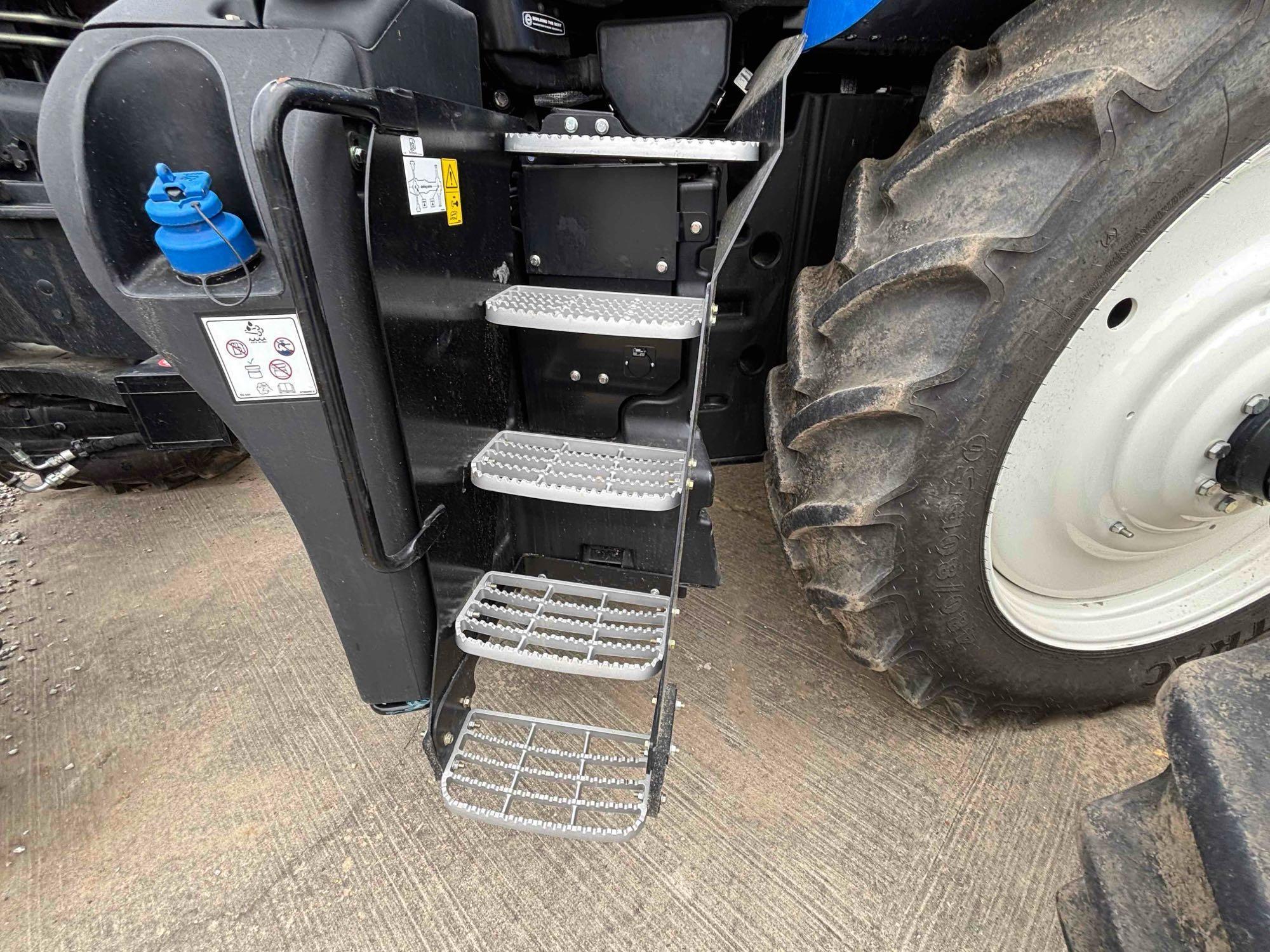 2023 New Holland T8.410 PowerShift  GPS Ready, Ultra Low Hours, Fully Loaded!