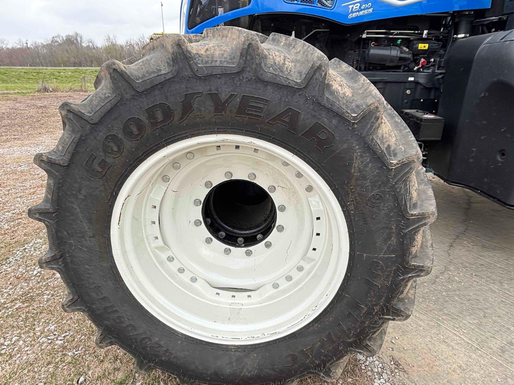 2023 New Holland T8.410 PowerShift  GPS Ready, Ultra Low Hours, Fully Loaded!