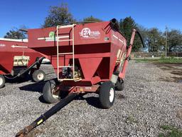 E-Z Trail 3400 Gravity Wagon with Honda EX27 9HP Gas Engine