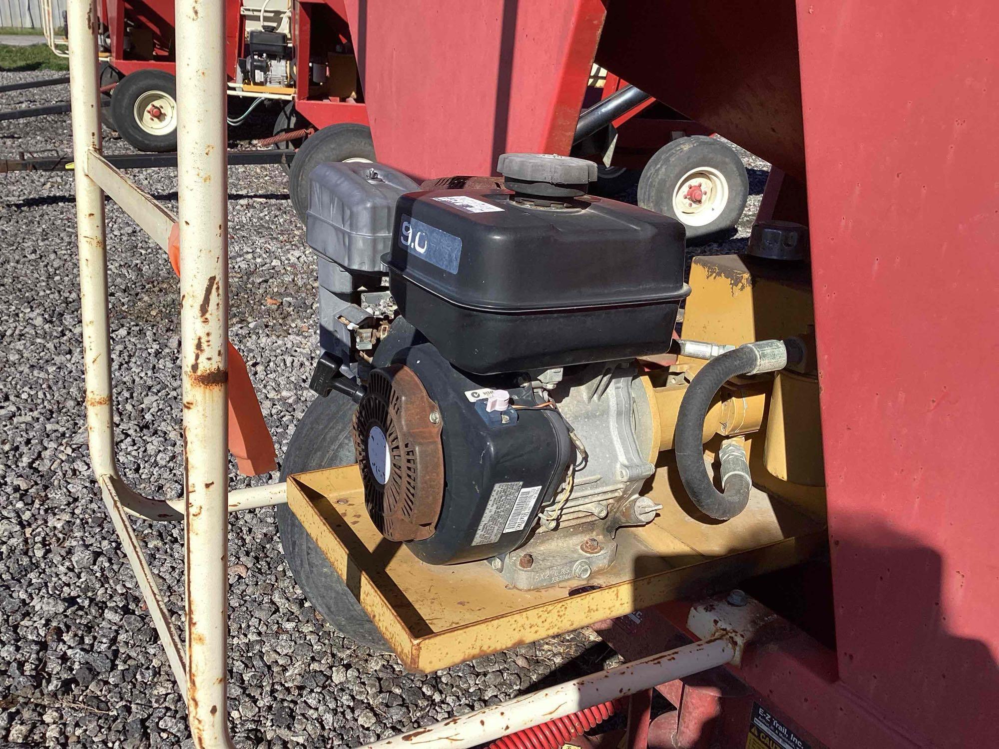 E-Z Trail 3400 Gravity Wagon with Honda EX27 9HP Gas Engine