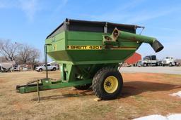 Brent 420 Grain Cart  420 Bushel Capacity  540 PTO  Field-Ready