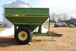 Brent 420 Grain Cart  420 Bushel Capacity  540 PTO  Field-Ready