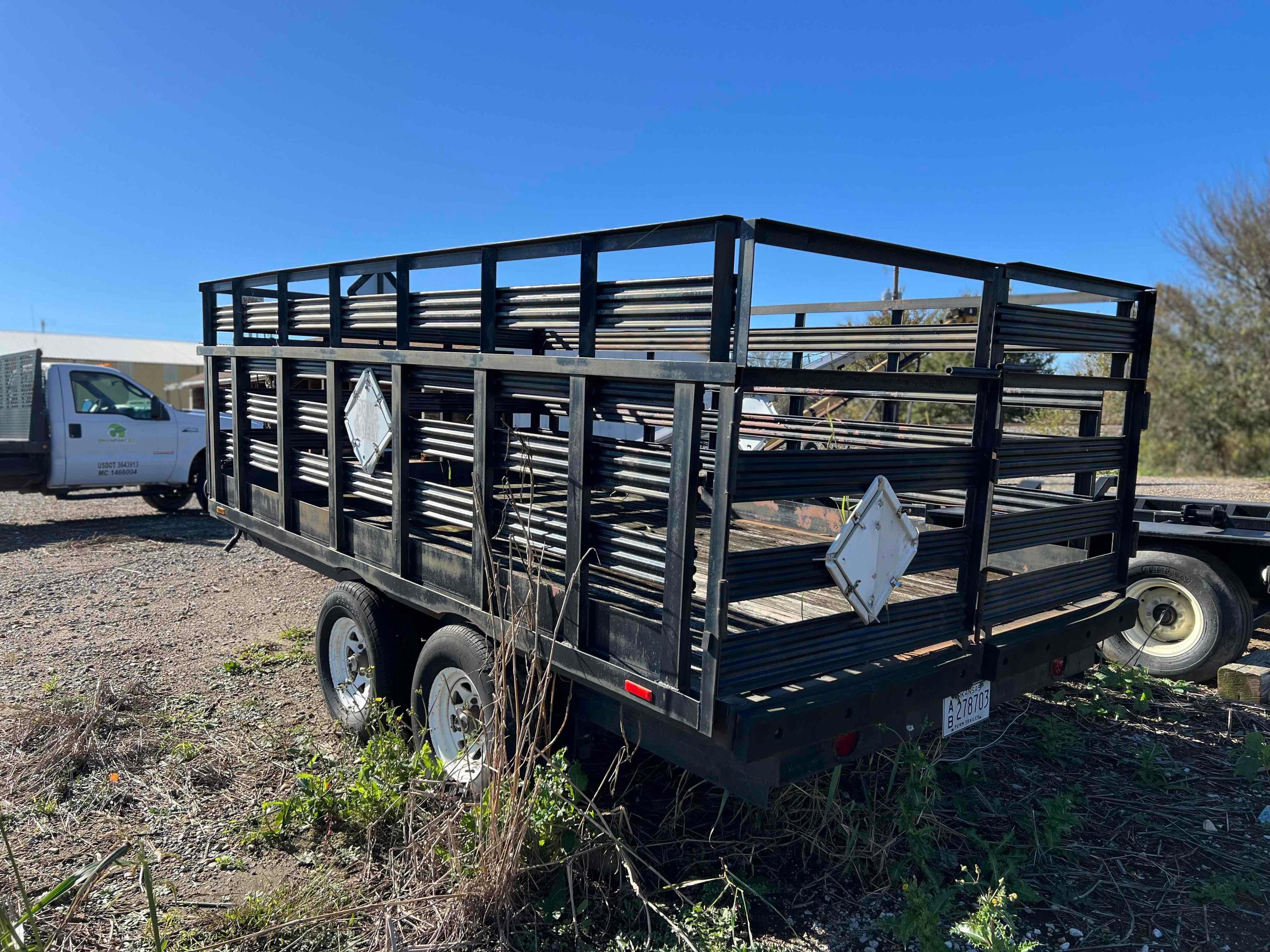 Fifth wheel multi use trailer.