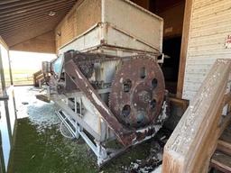 Adams 8 Ton Weigh Hopper
