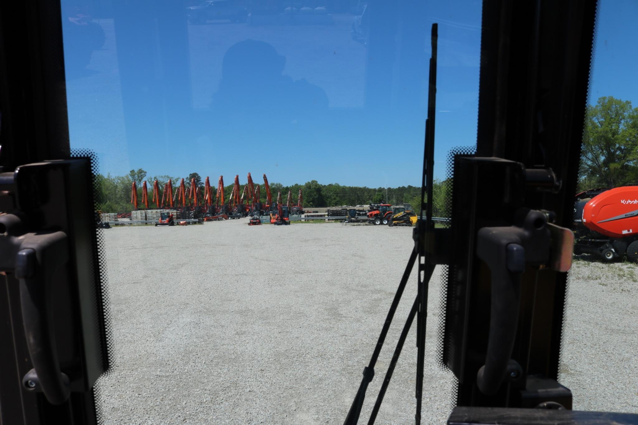 2022 MST 660VD Tracked Dump Truck  Only 30 Hours