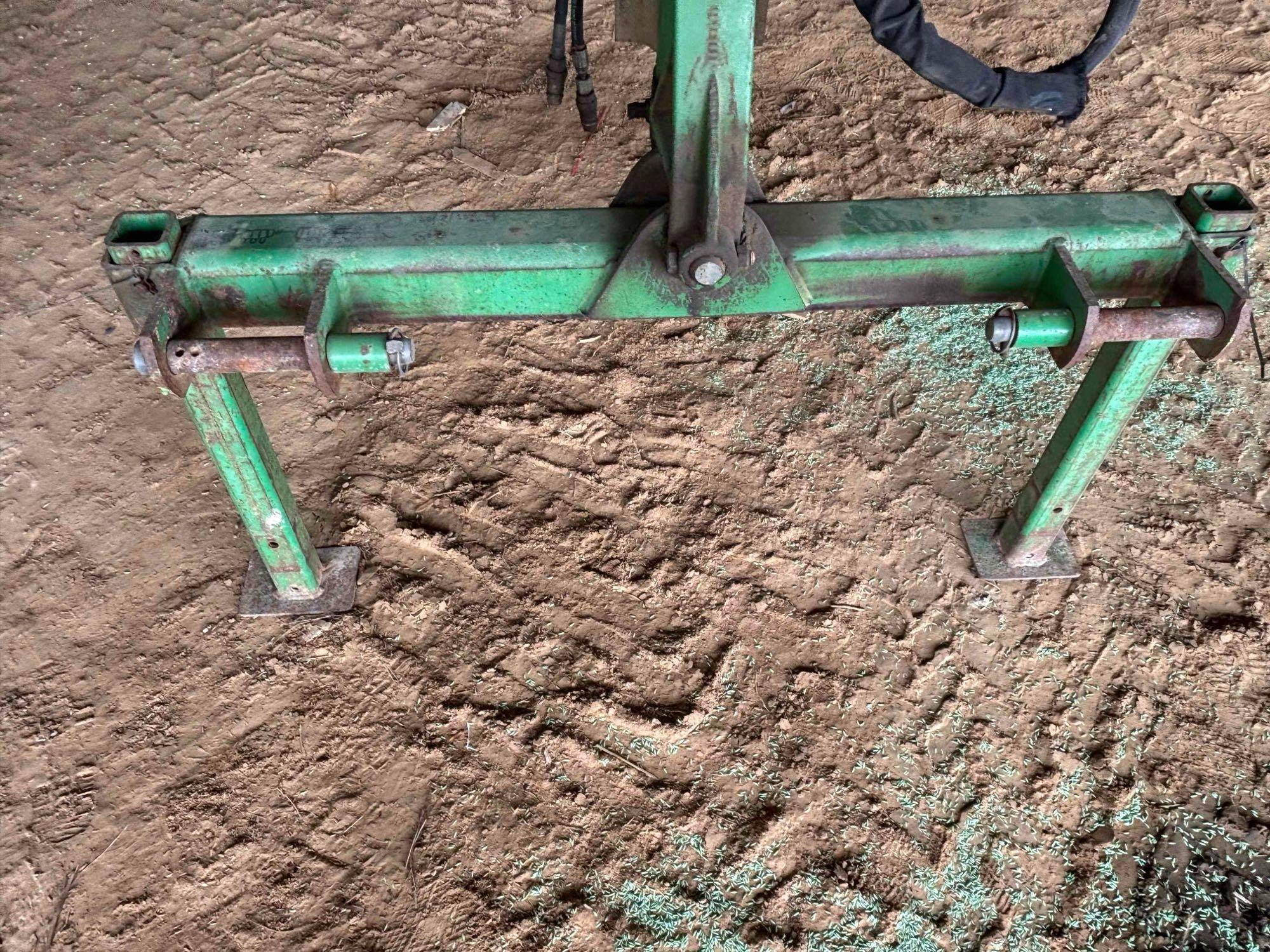 John Deere 1590 Drill