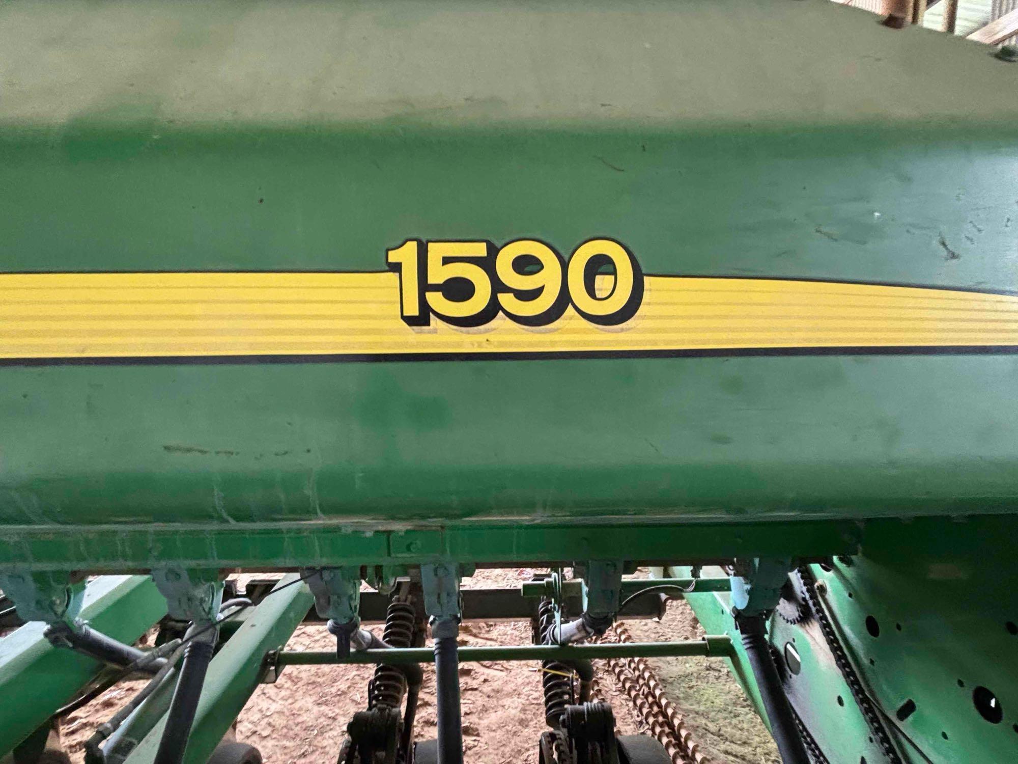 John Deere 1590 Drill