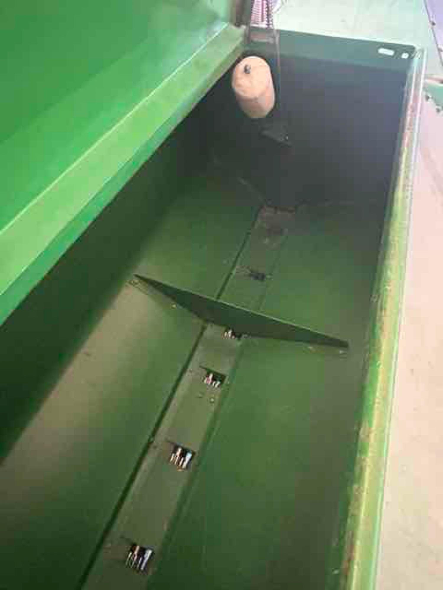 John Deere 1590 Drill