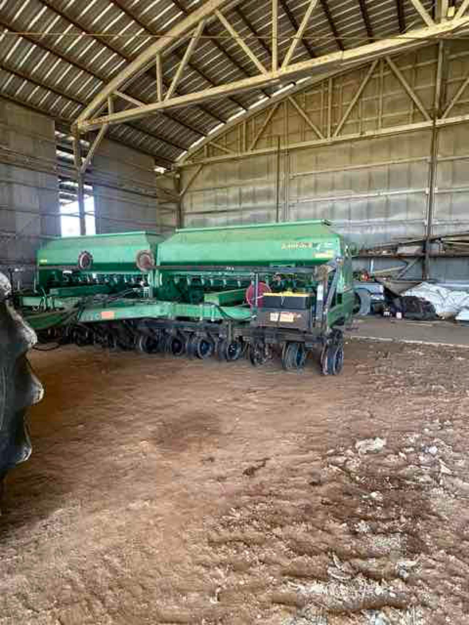 John Deere 1590 Drill