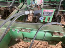John Deere 1590 Drill